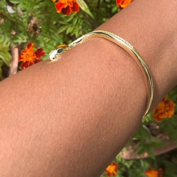 - 18kt gold plated bracelet with Swarovski elements - Picture 8 of 13